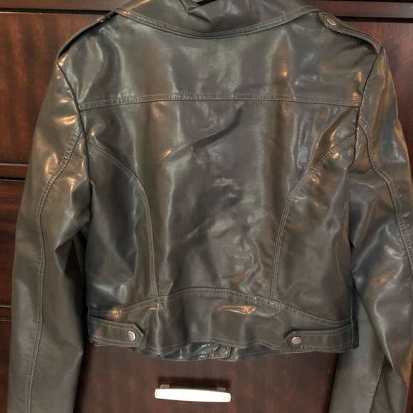 Women’s pleather jacket - Picture 4 of 4